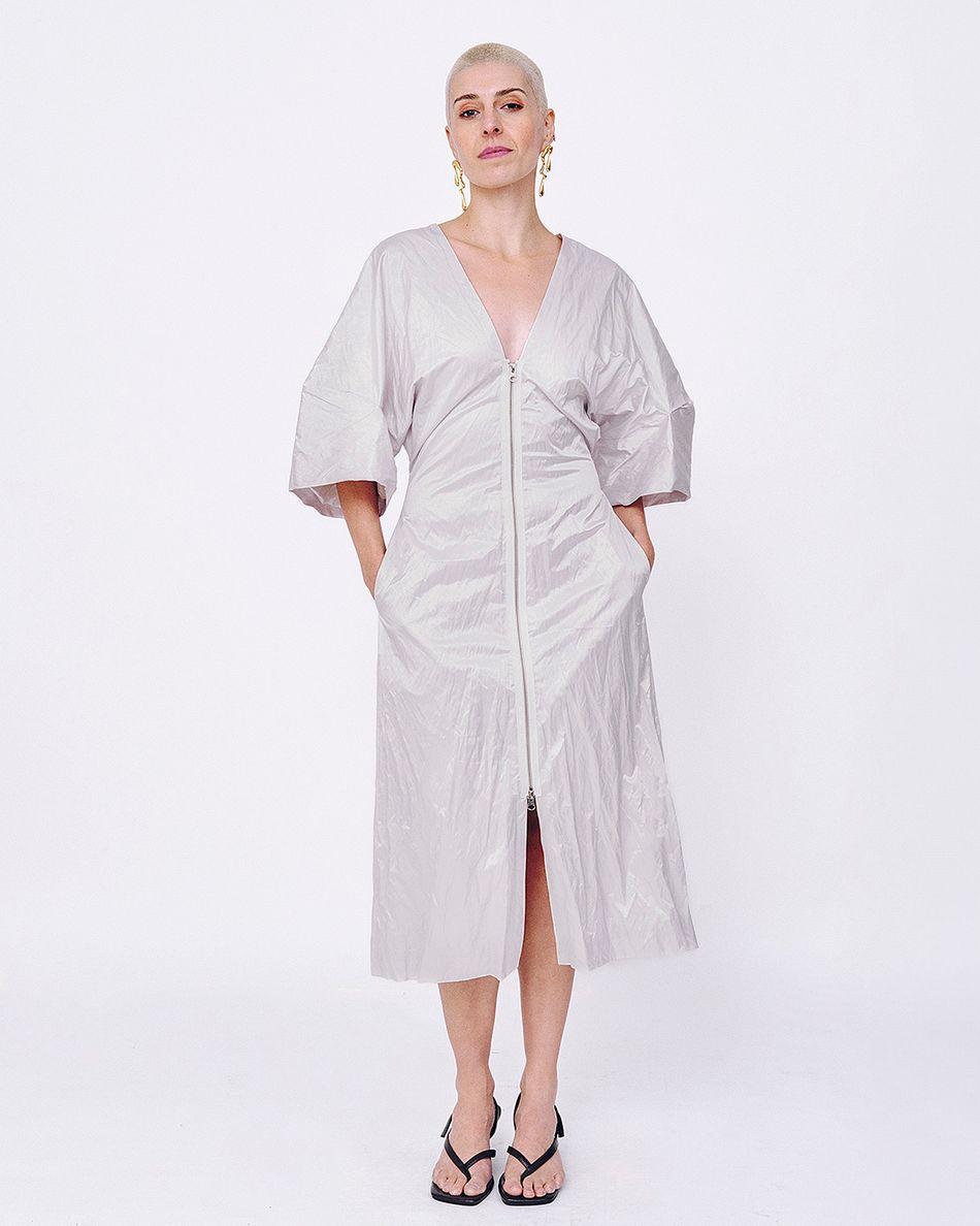 Vestido Manga Ampla Branco Gelo