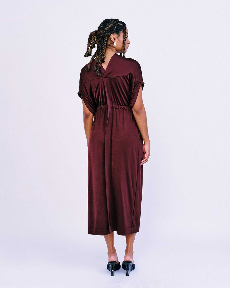 Vestido Quimono Drapeado Bordô