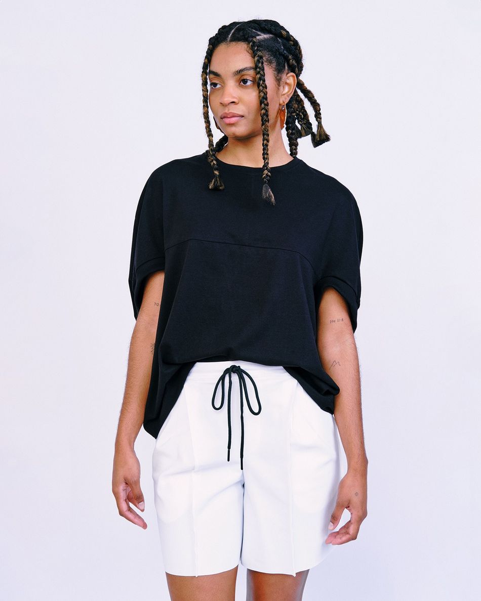 Camiseta Pentágono Preto