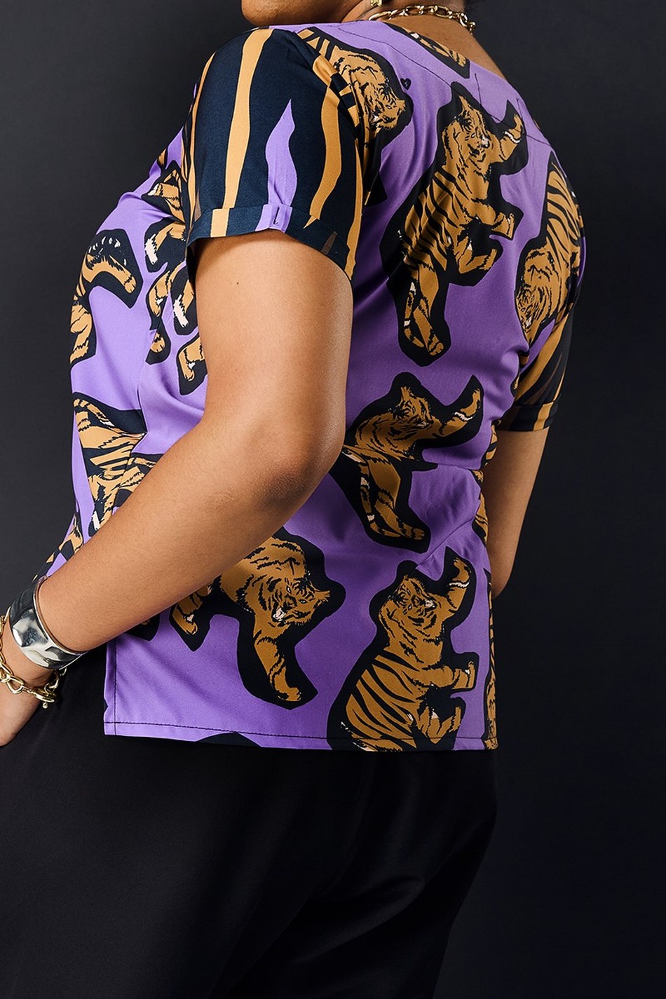 BLUSA DELUXE TIGRE ROXO