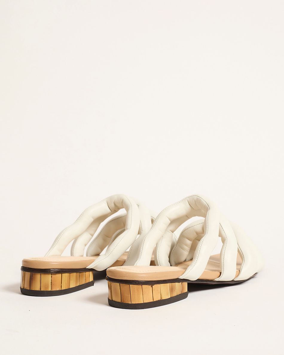 Sandália Rasteira Chloe Off White