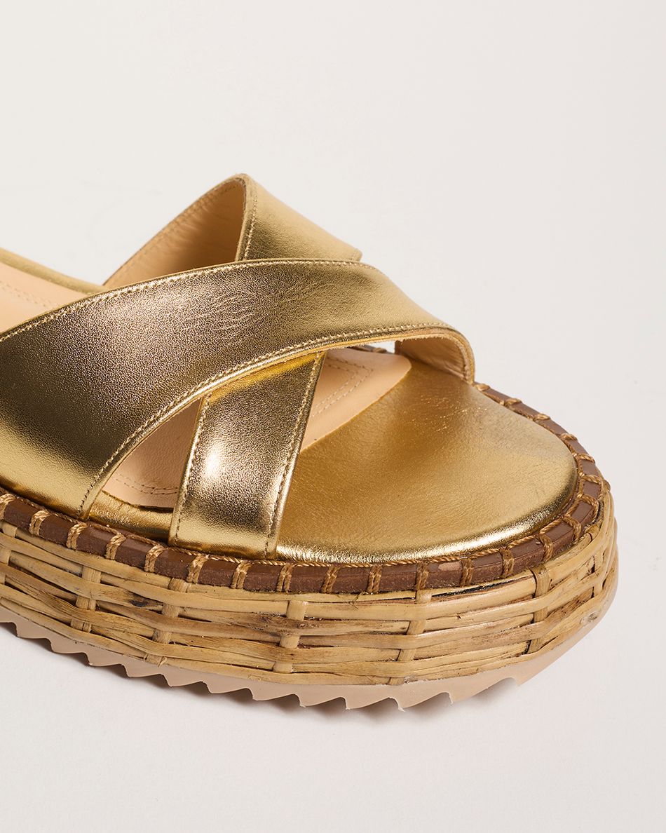 Flatform Mabi Ouro