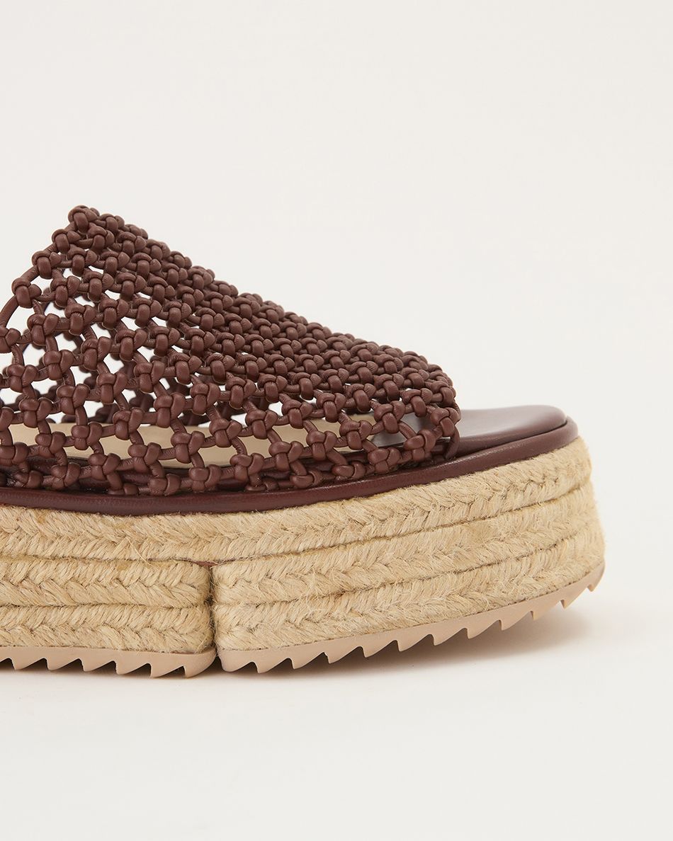 Flatform Livia Café
