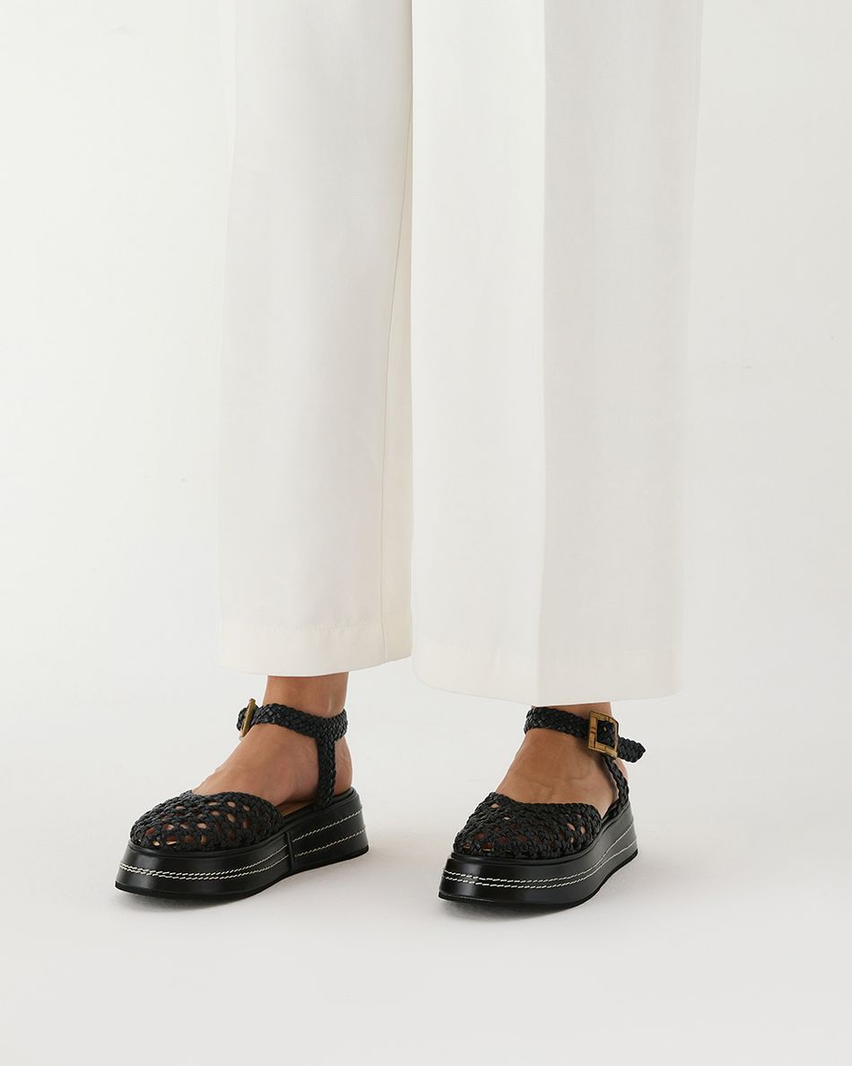 Flatform Mary Jane Tresse Preto