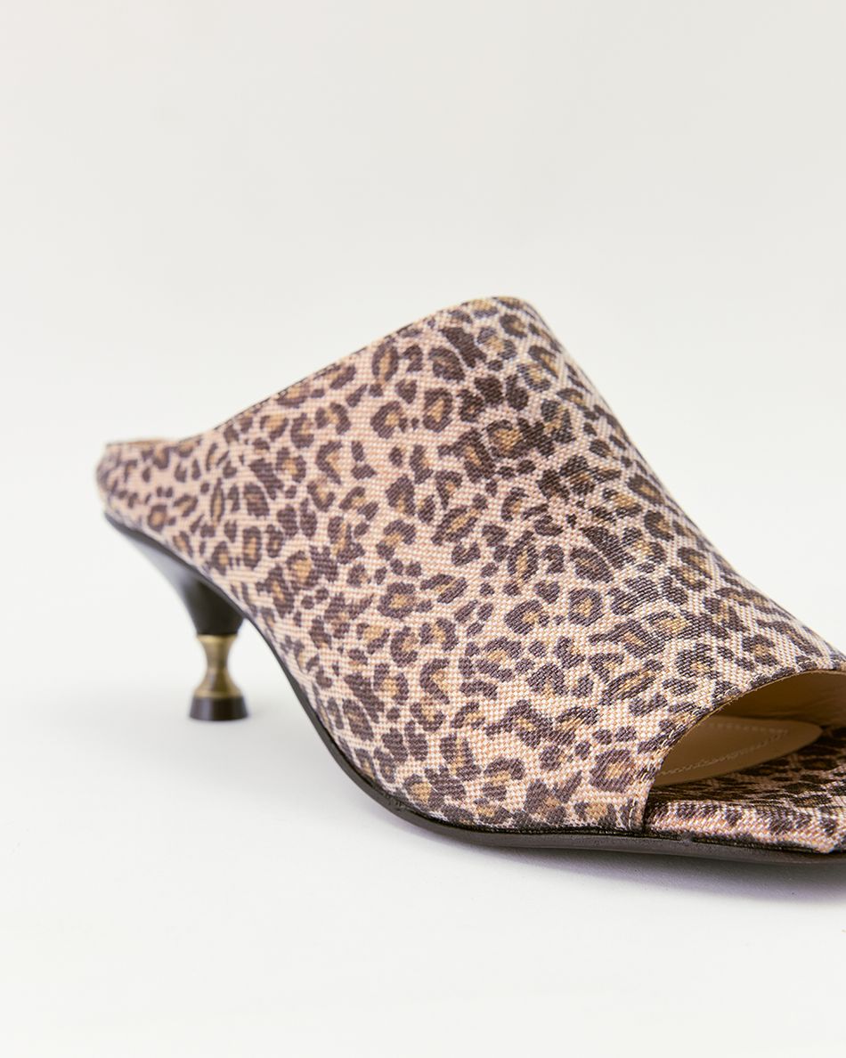Sandália Bibi Leopardo