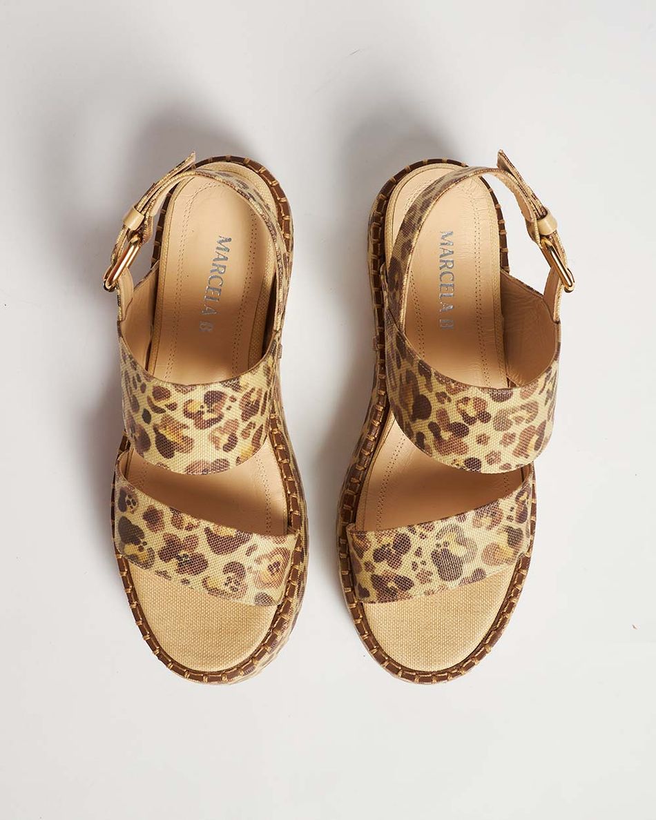 Flatform Julia Palha Onça