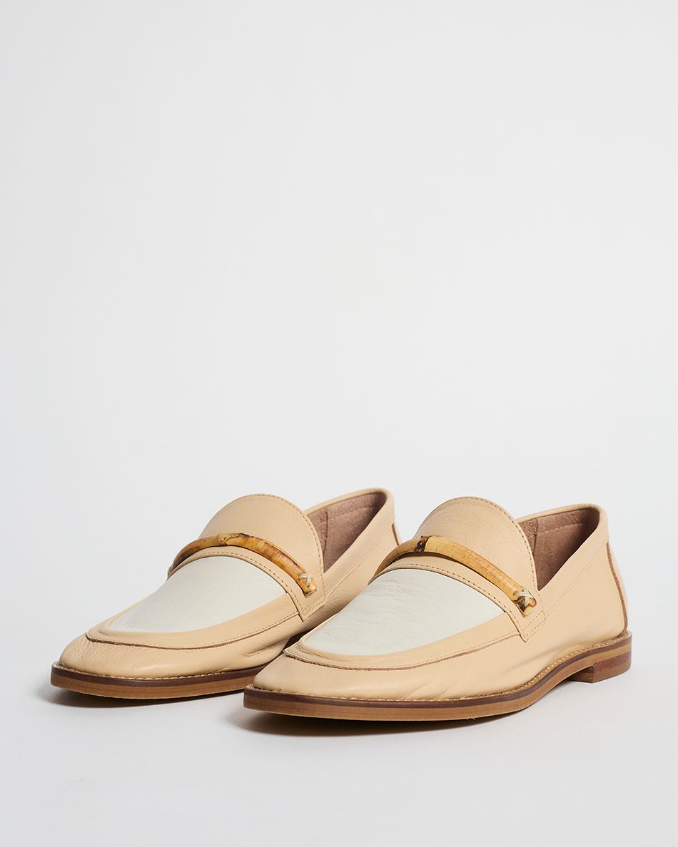 Mocassim Olivia Bege e Off White