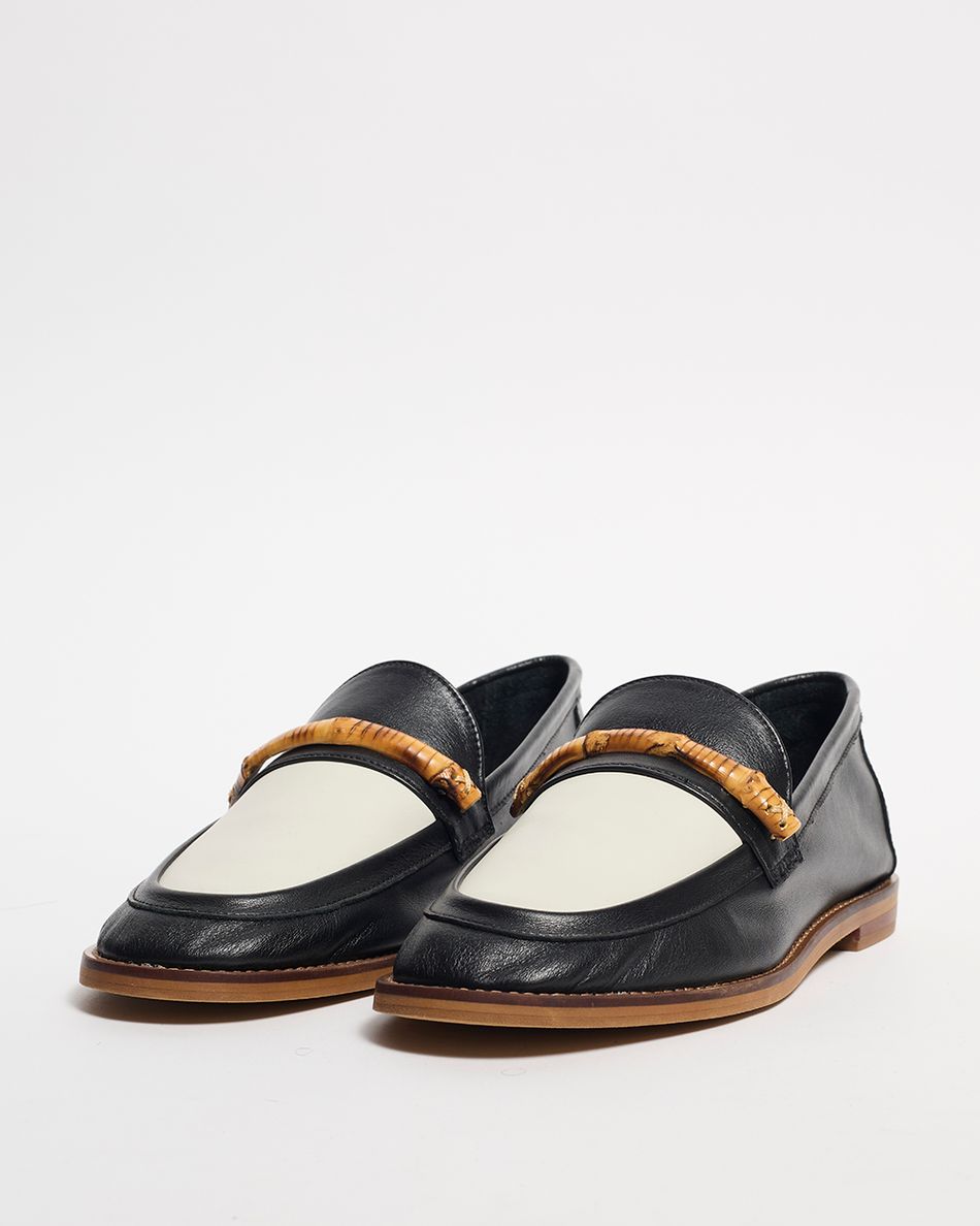 Mocassim Olivia Preto e Branco
