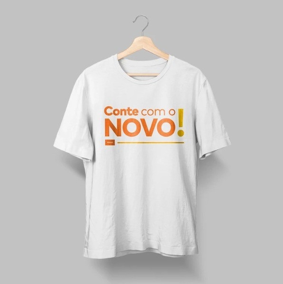 Camiseta Conte com o NOVO Branca (Unissex)