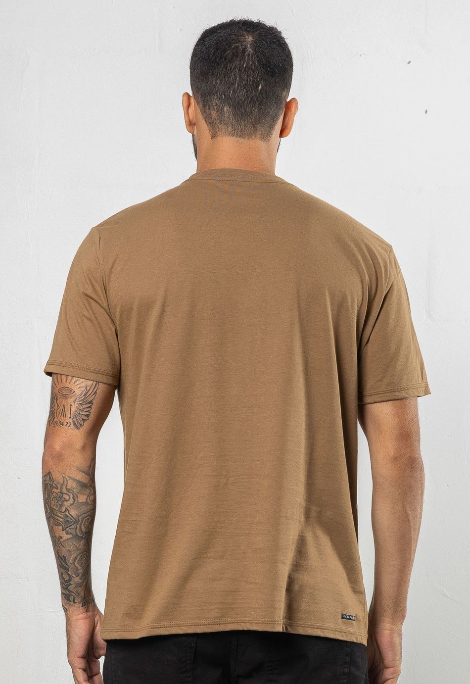 CAMISETA OCEANO ESSENCIAL TECH USE MAIS, LAVE MENOS