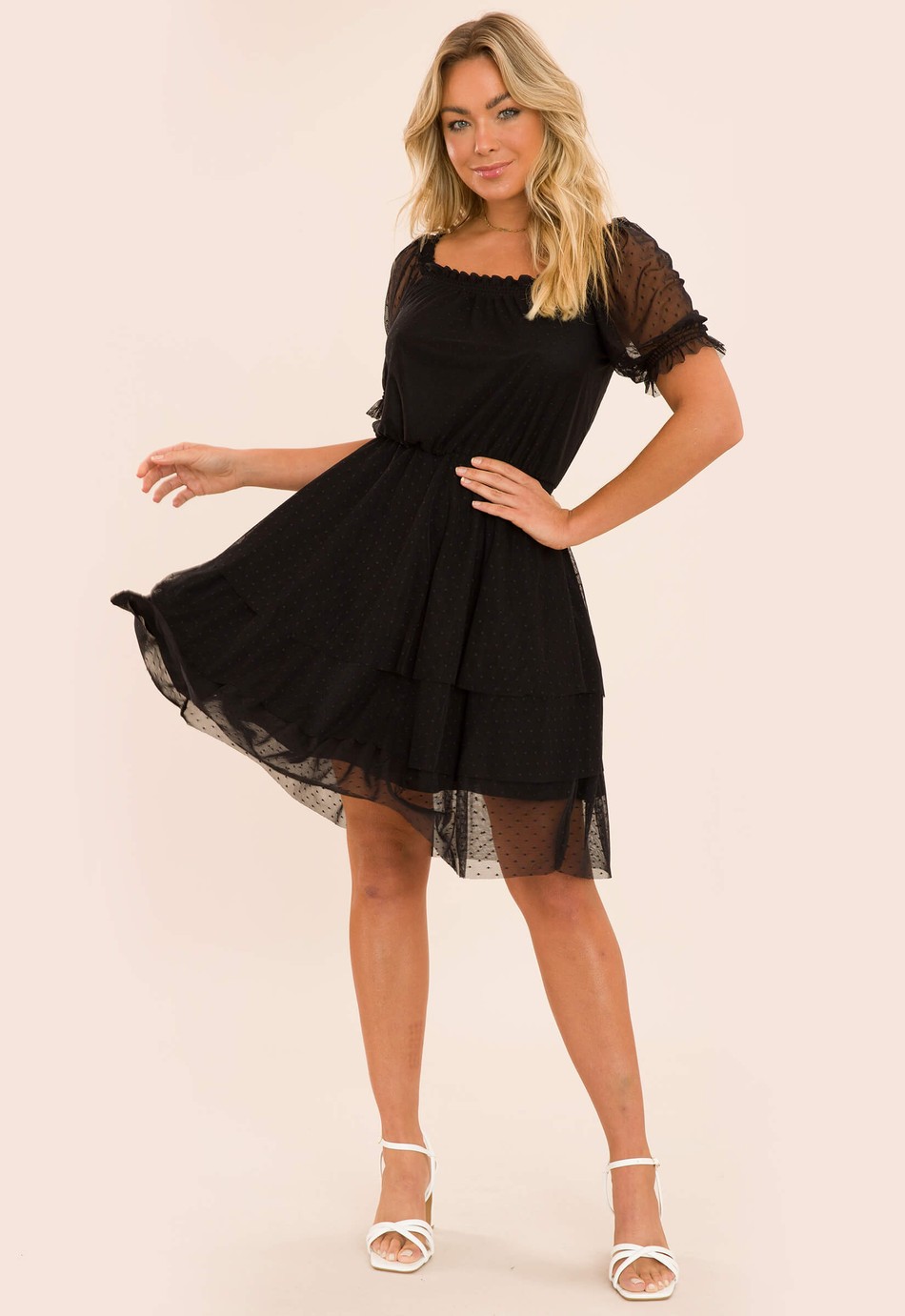 VESTIDO CURTO DE TULE PRETO BRIGITTE