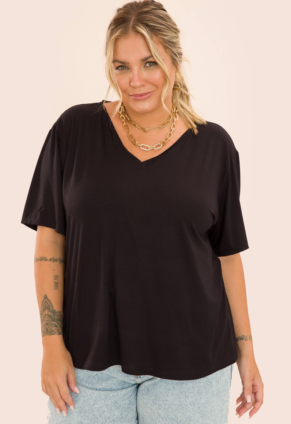 BLUSA DECOTE V BIANA PRETO