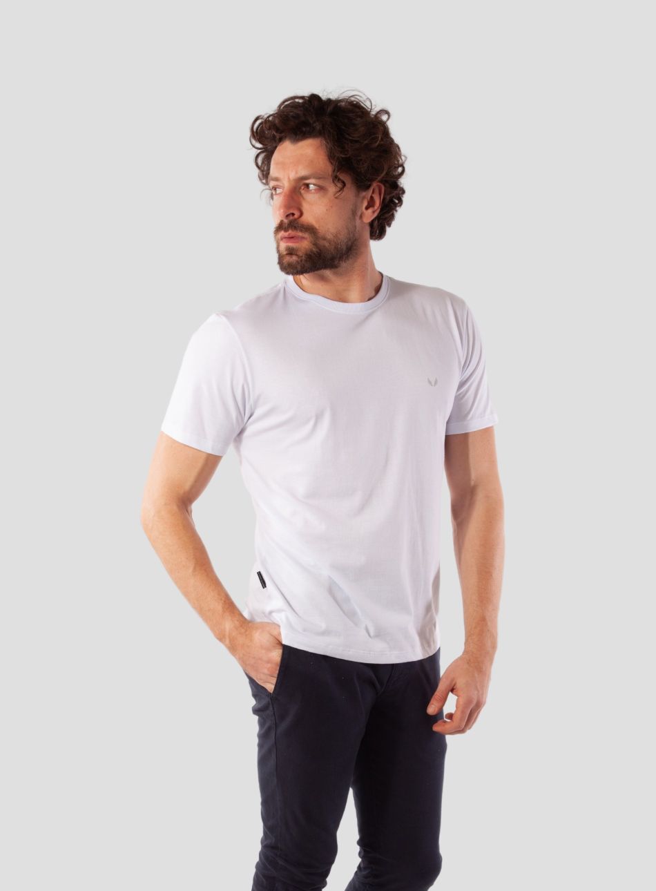 CAMISETA BÁSICA LOGO