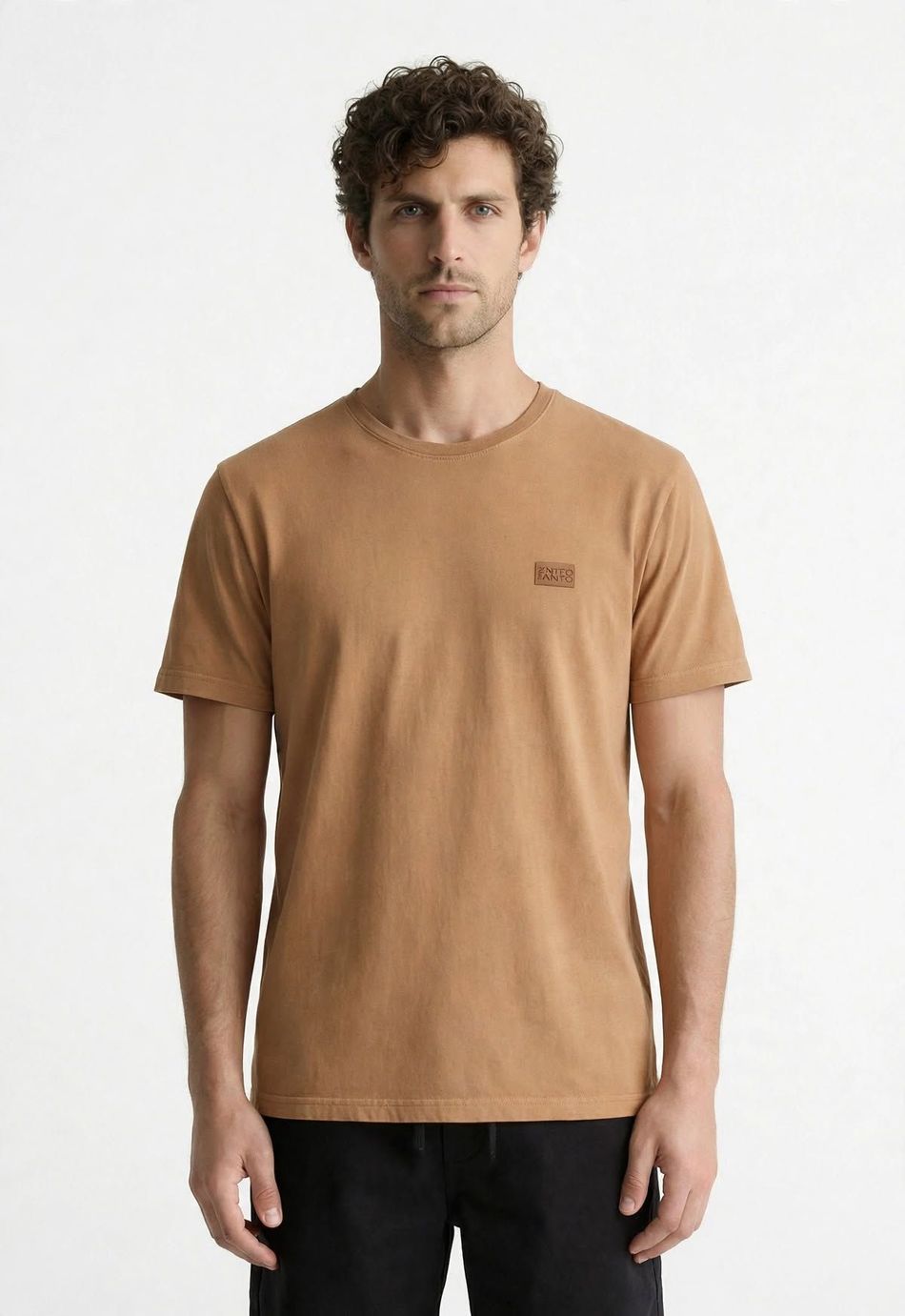 CAMISETA SPECIAL BASIC LOGO PATCH V26