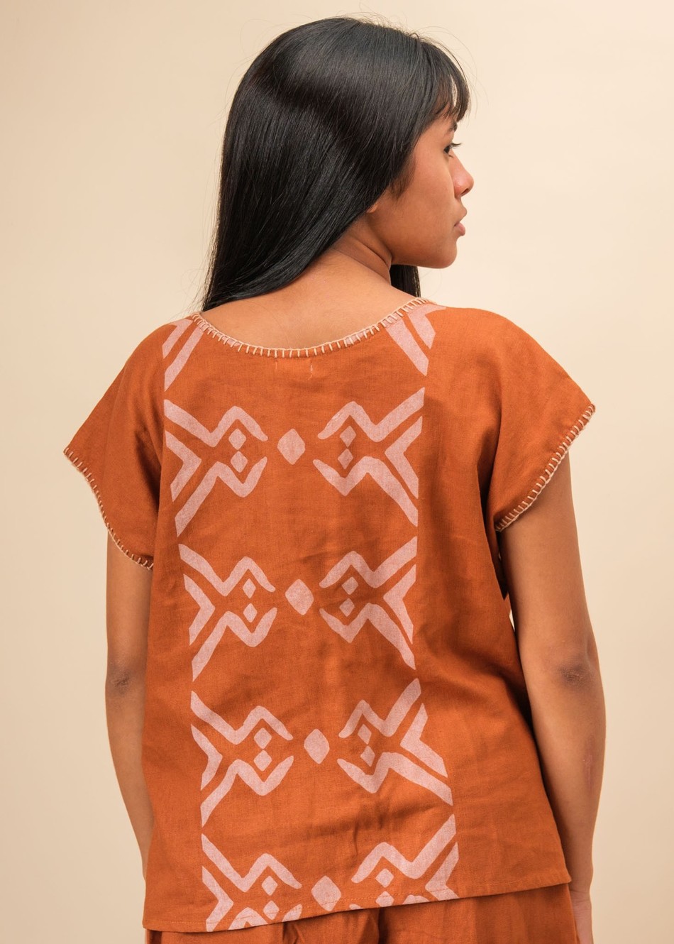 Blusa Grafismos - Terracota | Ateliê Yawa