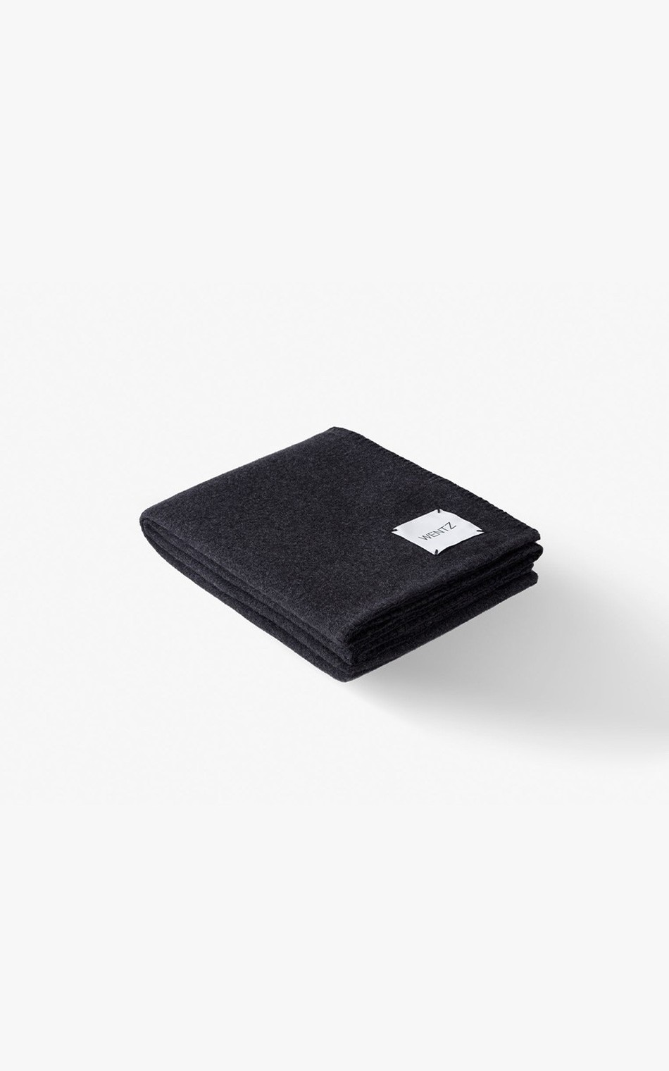 MANTA 001 | THROW BLANKET 001