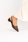 Cor CACAU do produto Scarpin Slingback CYAN Cacau Salto Médio Bloco