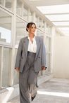 Blazer Alfaiataria Risca de Giz Cinza