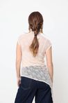 Blusa de Renda Regata Assimétrica Bege Claro