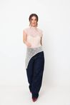Blusa de Renda Regata Assimétrica Bege Claro