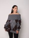 Blusa com Pala em Tricot  Xadrez - Cinza 