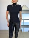 Blusa Gola Com Ombreira Preto