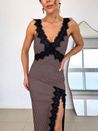 Vestido Fenda Com Renda Xadrez