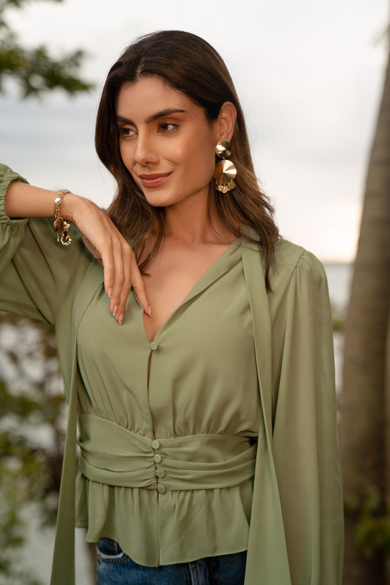 BLUSA GAYA LAÇO COSTAS