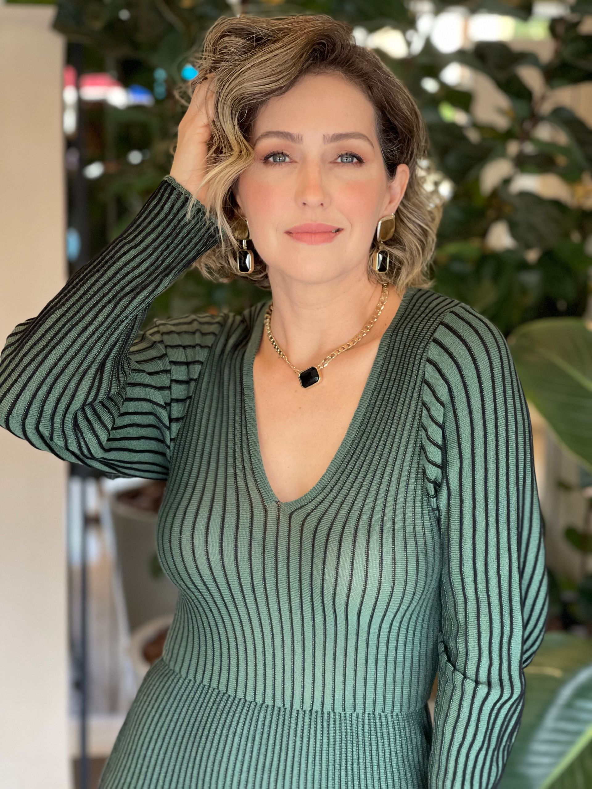 VESTIDO PLISSADO MIDI