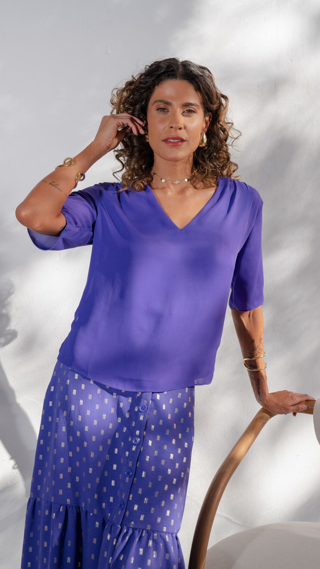 BLUSA BASICA DECOTE V