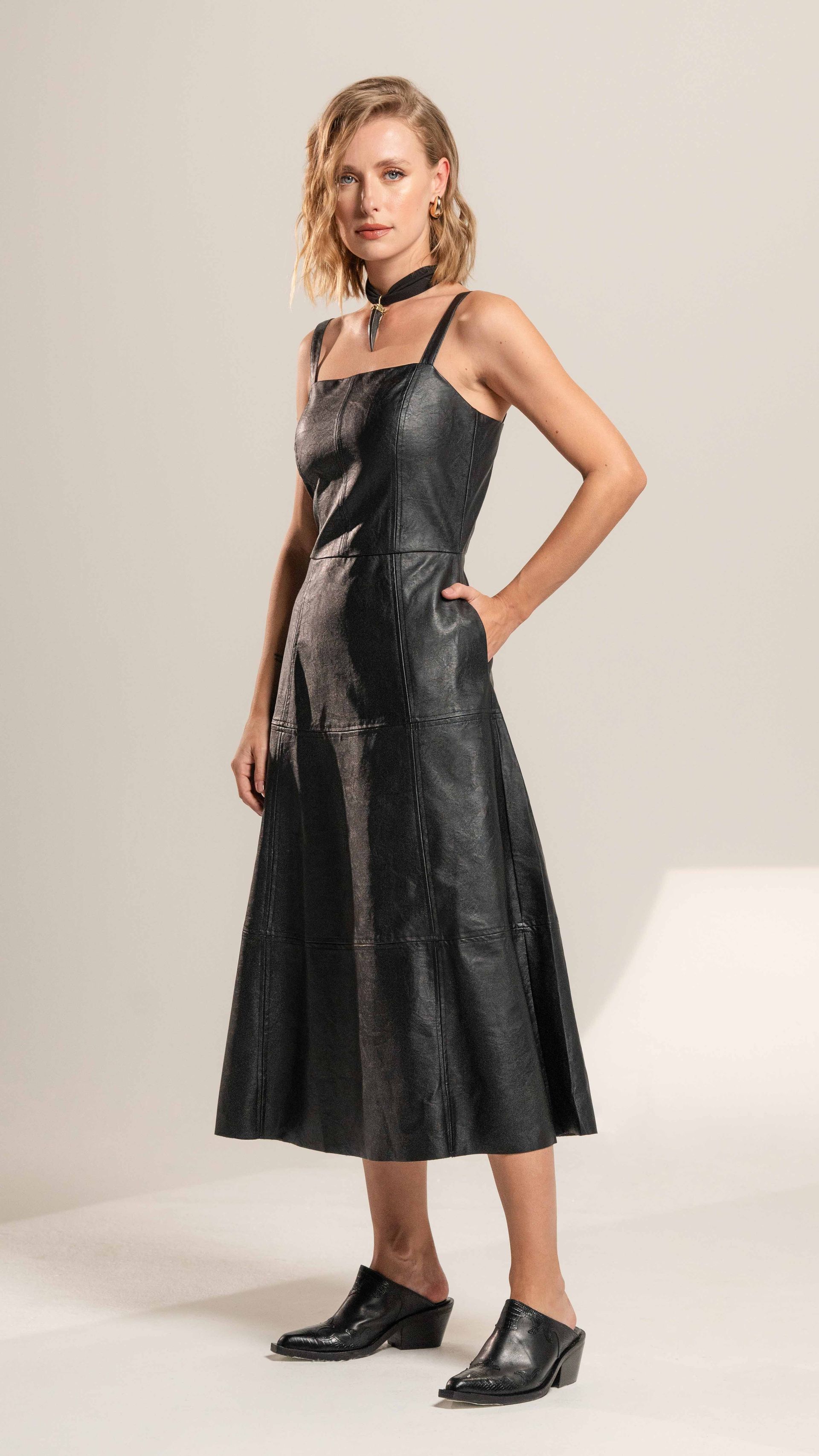 VESTIDO MIDI DAFNE