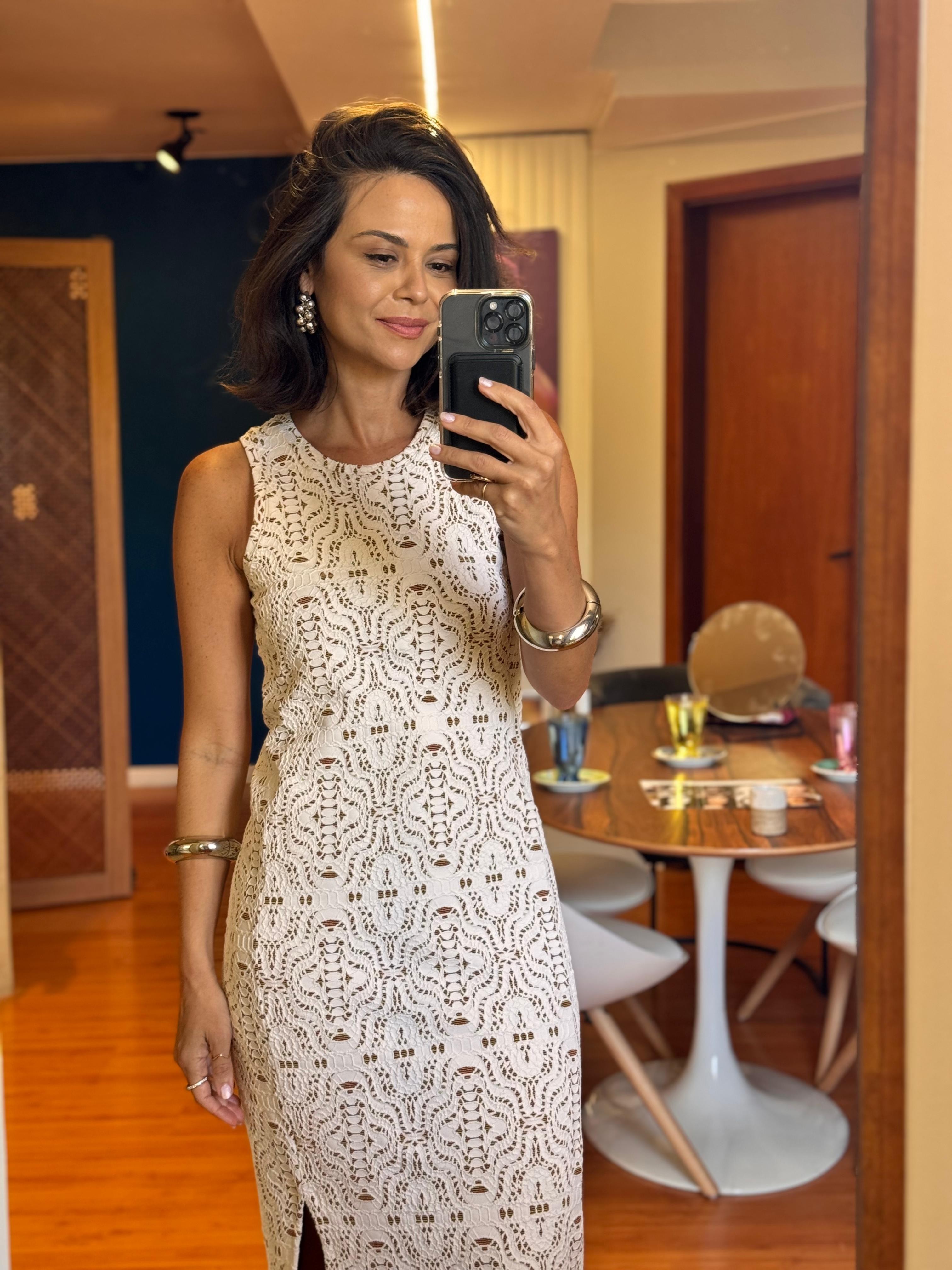 VESTIDO MIDI S/MANGA RENDA GIGI