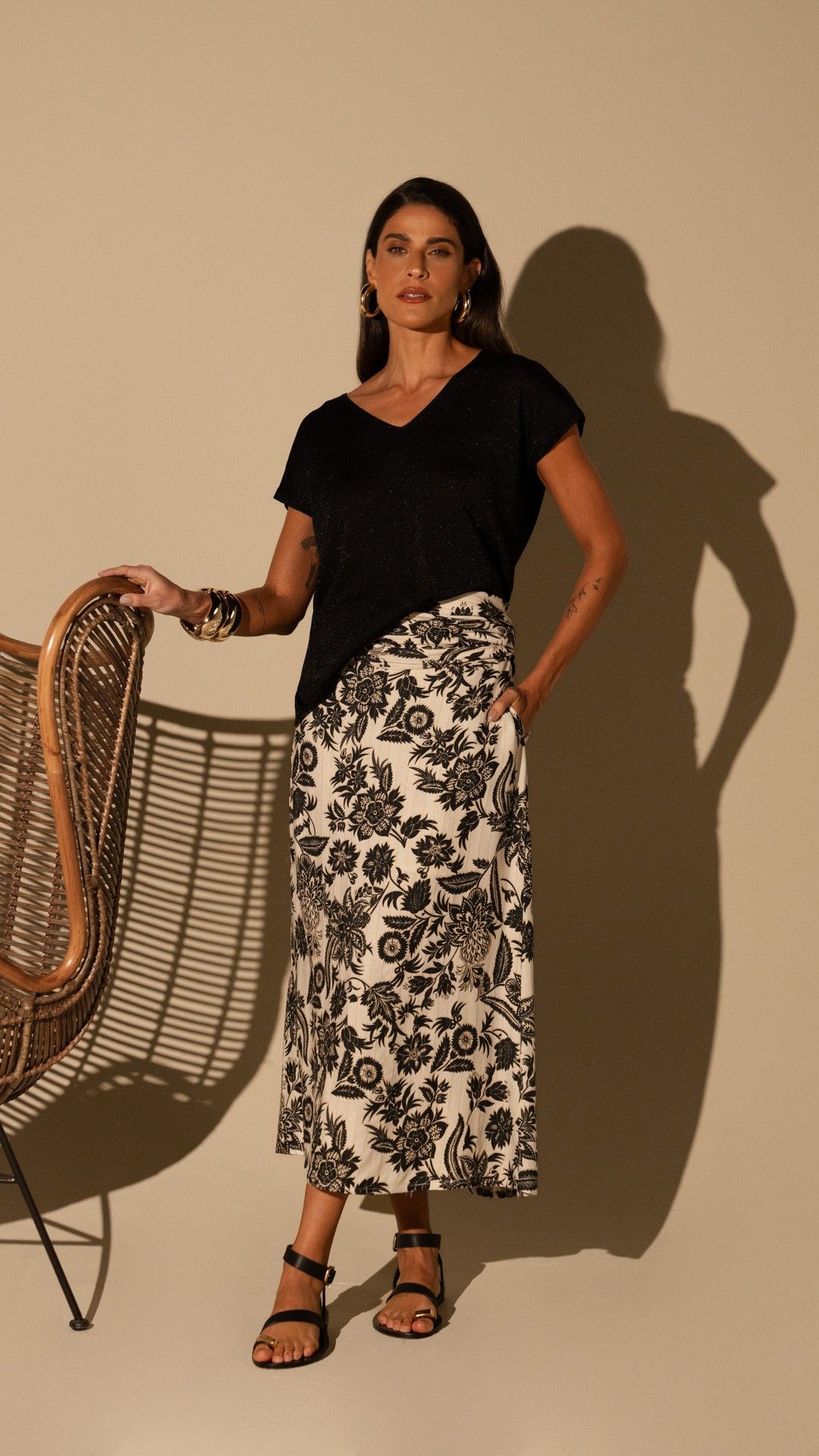 SAIA MIDI VISCOSE JARDIM FIO LUREX