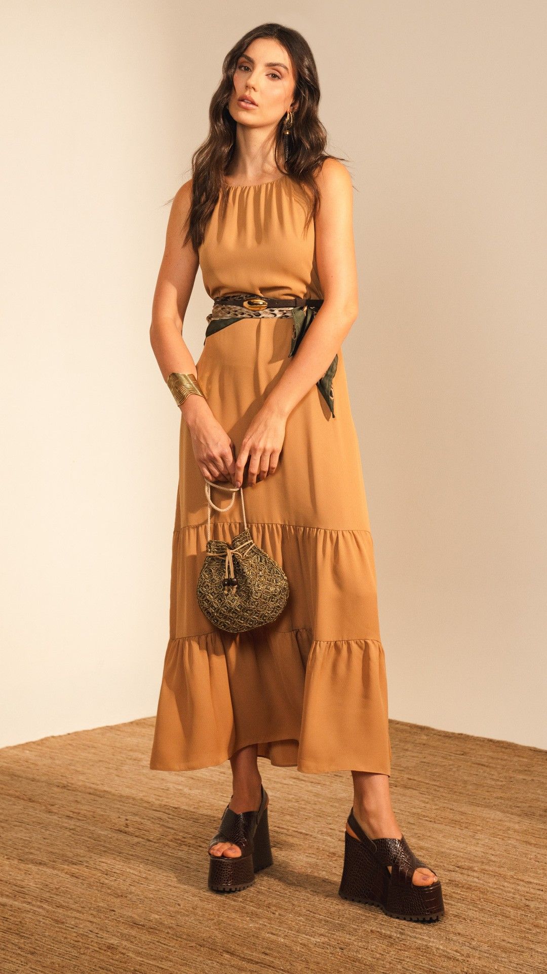 VESTIDO LONGO S/ MANGA CHIFFON CAMADA BARRA