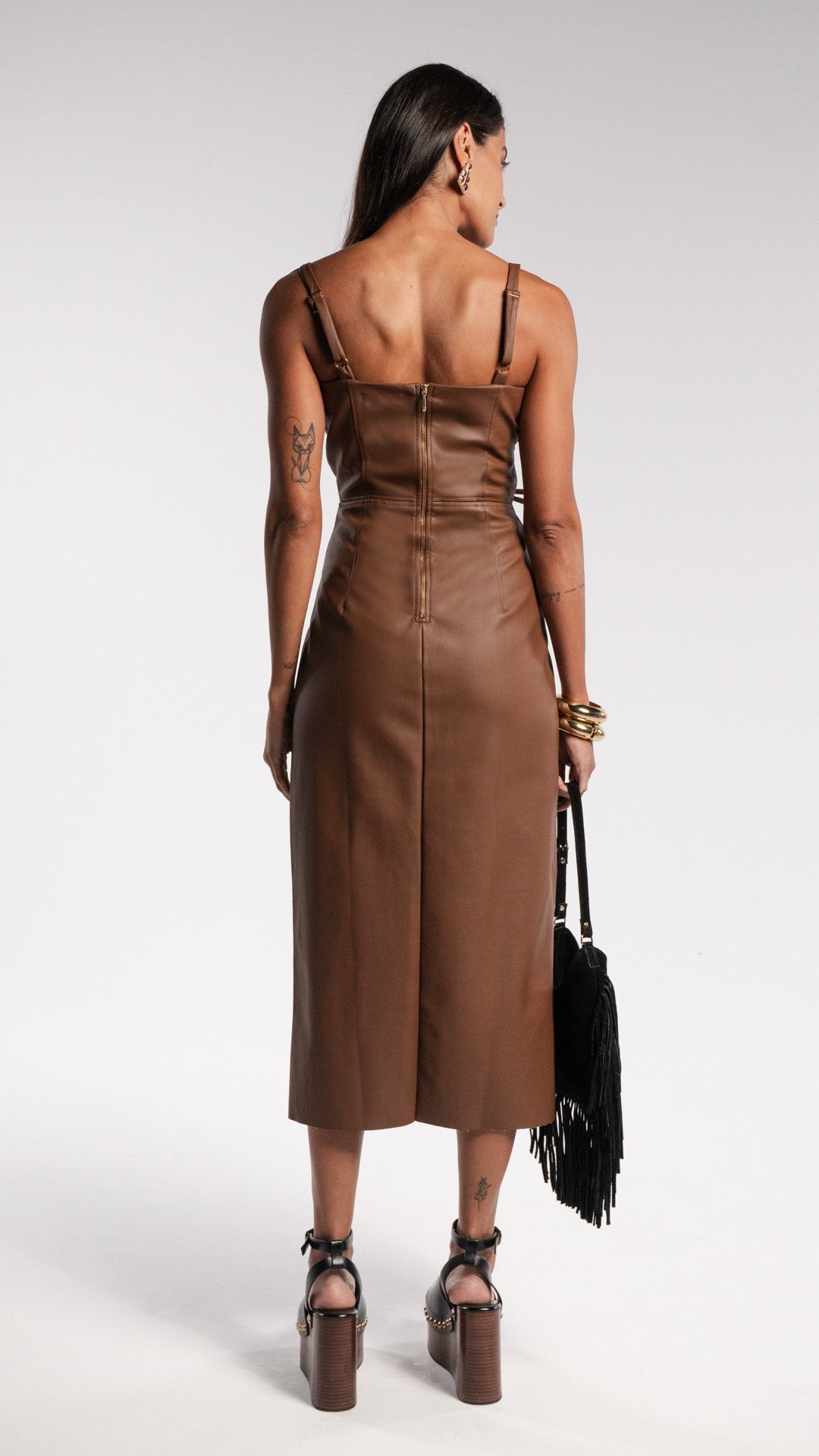 VESTIDO MIDI ALÇA PU CACHEQUER