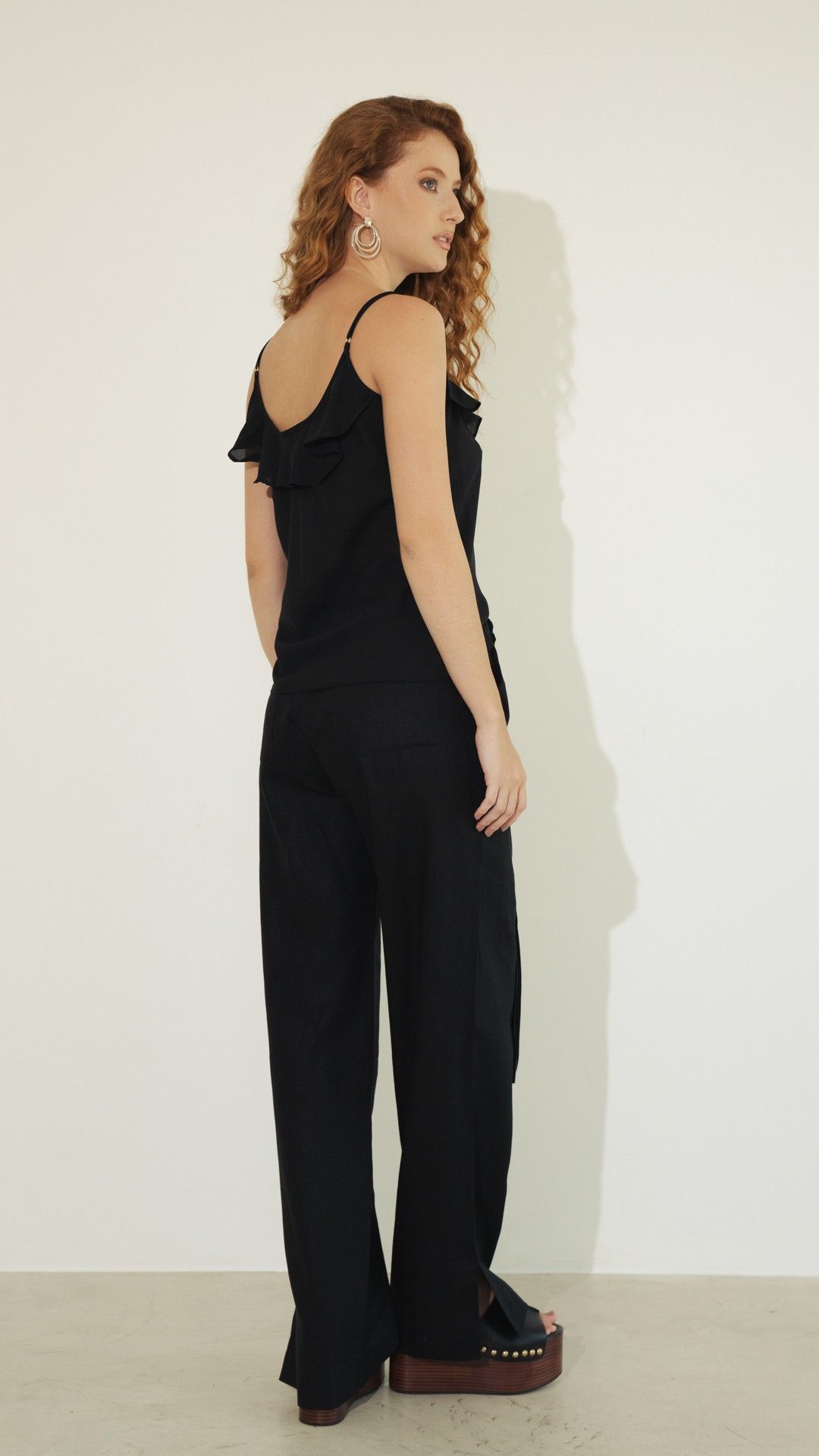 BLUSA ALÇA CREPE BABADO FOLHA