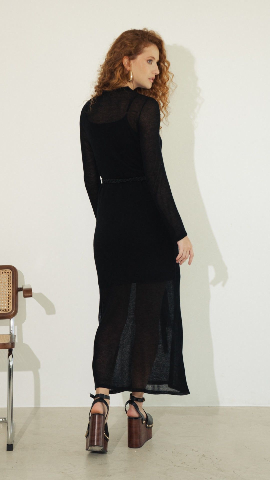 VESTIDO MIDI MANGA L. TULE BORDADO