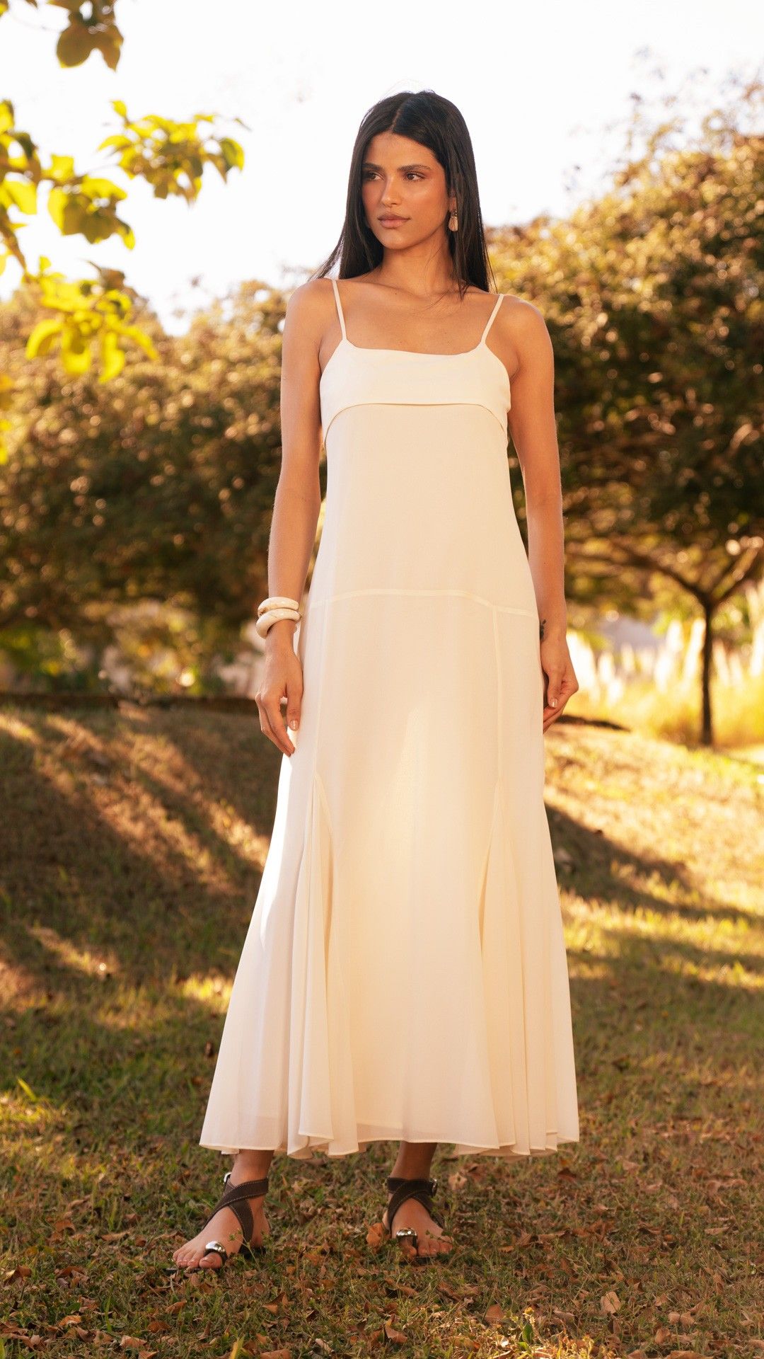 VESTIDO ALÇA MIDI CREPE LAPELA