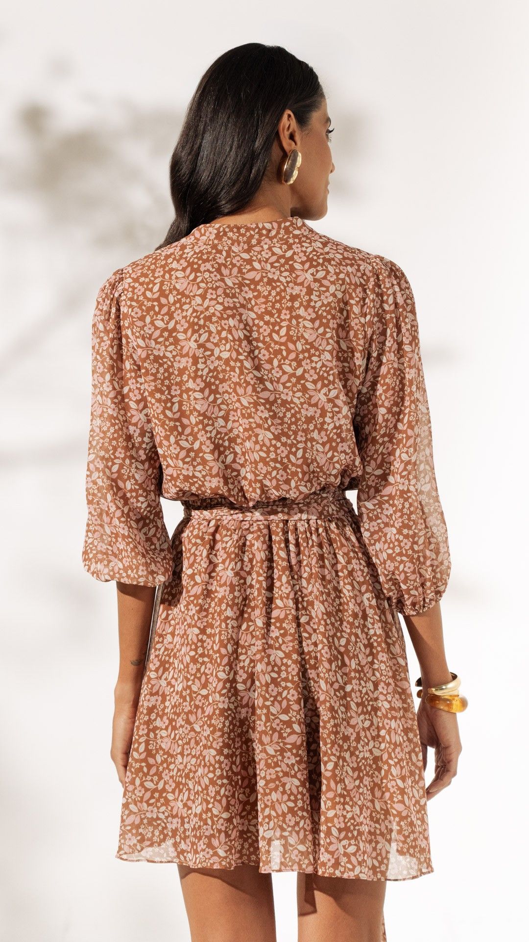 VESTIDO CURTO MANGA L.CREPE BOTÃO