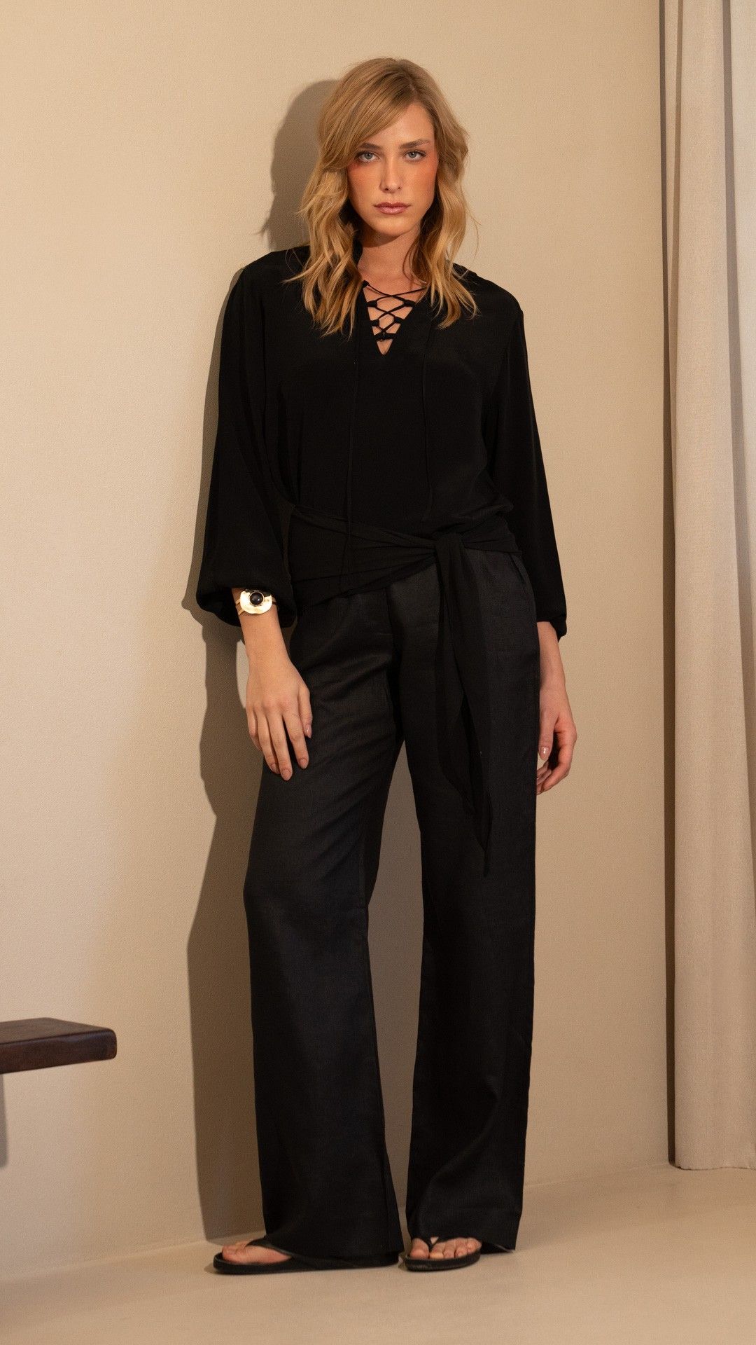 BLUSA CREPE CHIFFON AMARRAÇÃO MANGA L.