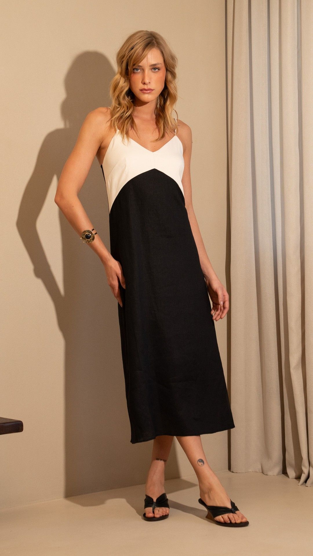 VESTIDO LINHO AÇUCENA BICOLOR MIDI ALÇA