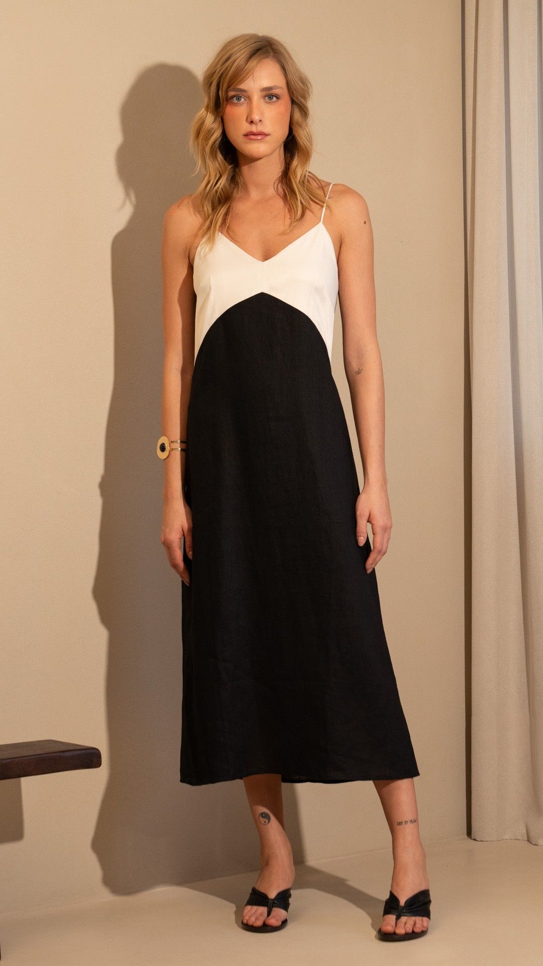 VESTIDO LINHO AÇUCENA BICOLOR MIDI ALÇA