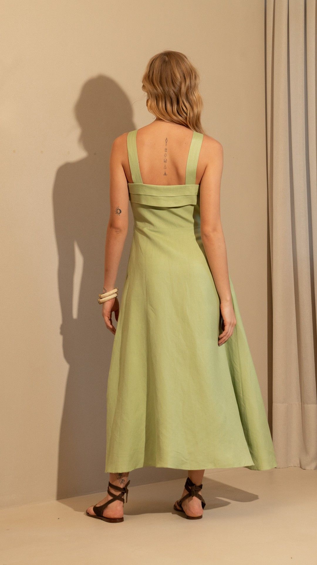 VESTIDO MIDI ALÇA VISCOLINHO GLAMOUR