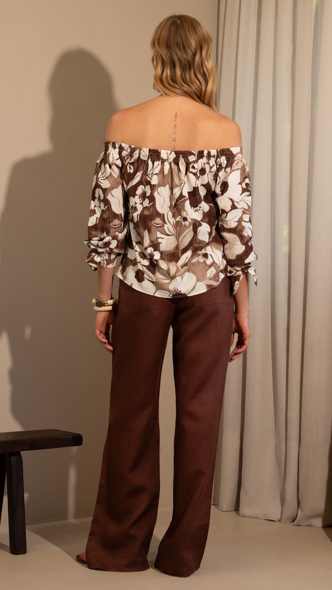 BLUSA CREPE TERRA FLORAL TEXTURIZADO CIGANA MANGA L.