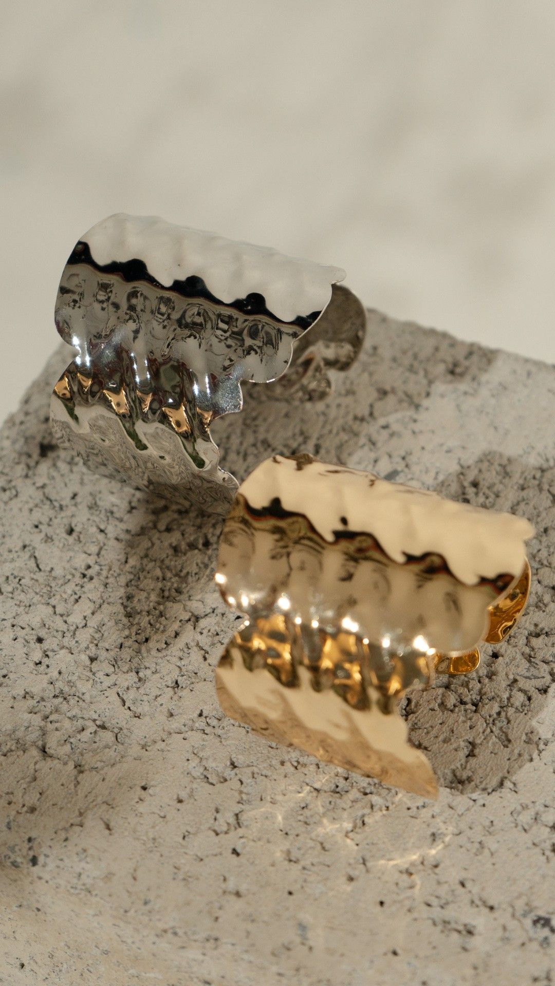 PULSEIRA BRACELETE METAL FOLHA