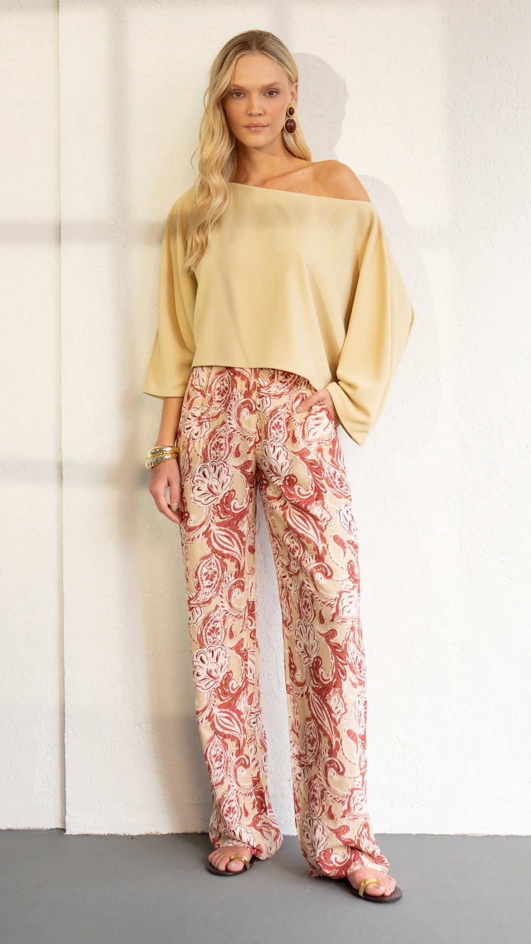 BLUSA CREPE FRESCOR CANOA MANGA AMPLA