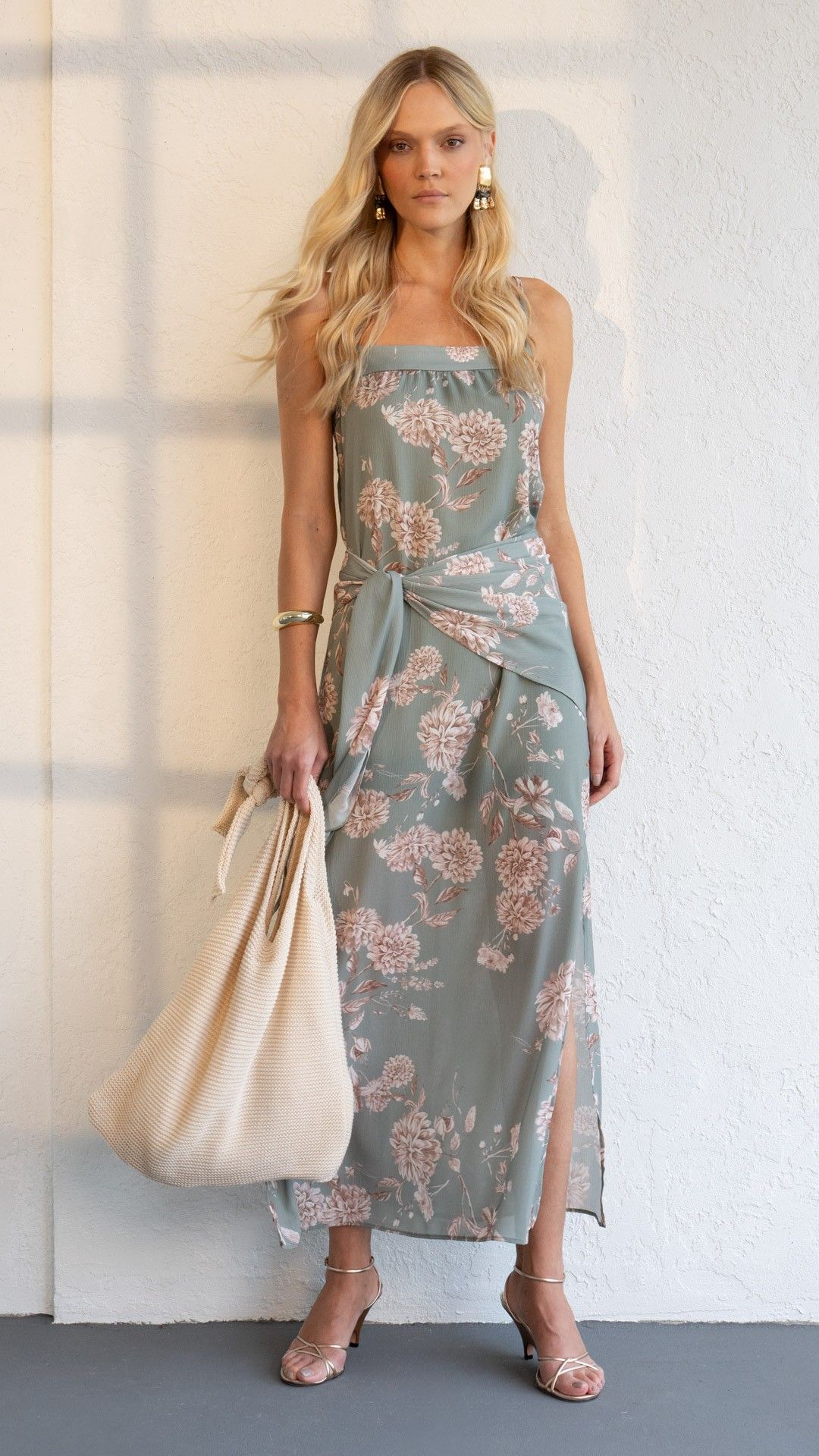 VESTIDO CREPE SÁLVIA C/ LENÇO ALÇA MIDI