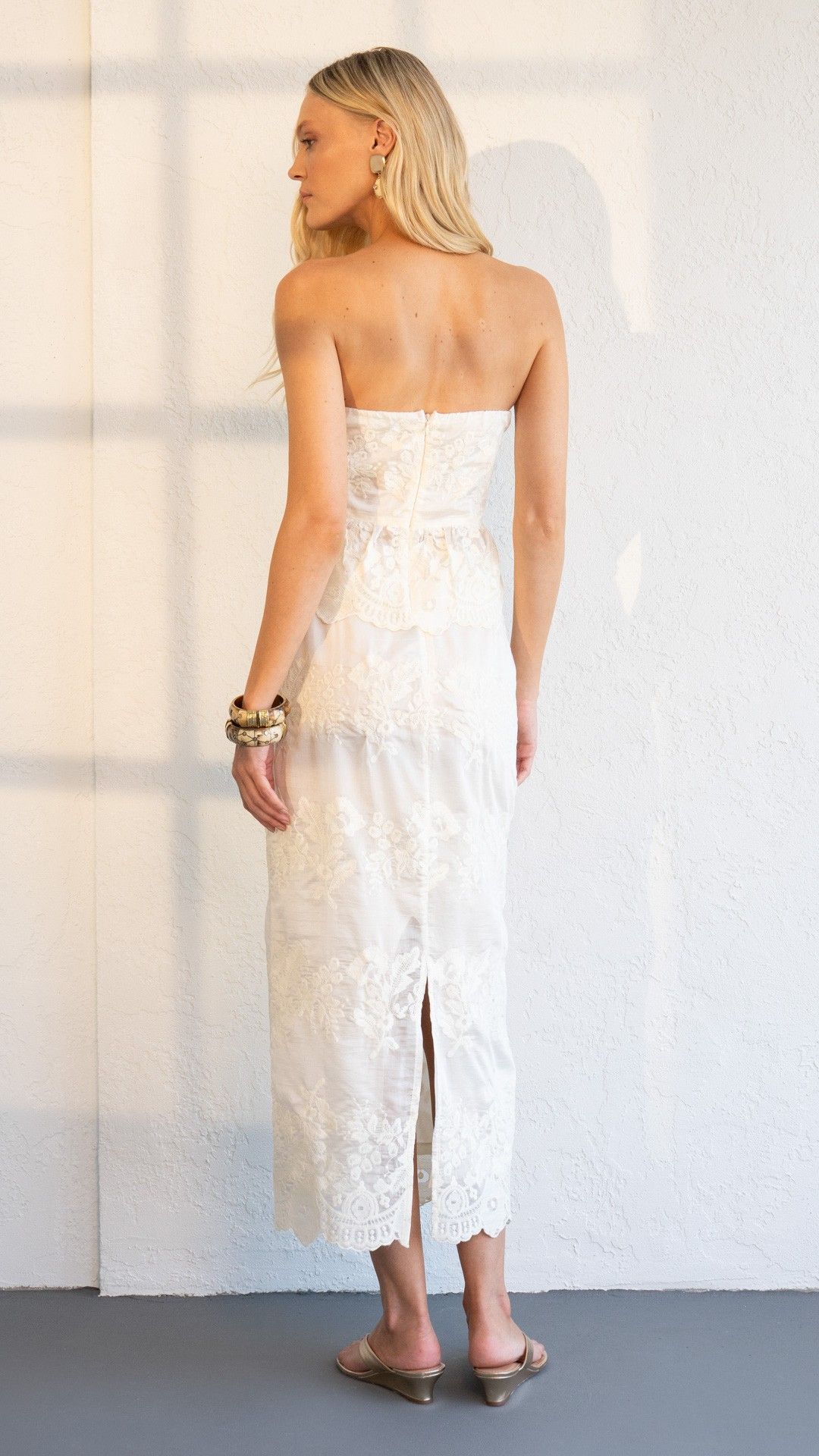 SAIA CREPE BORDADA ORGANZA MIDI