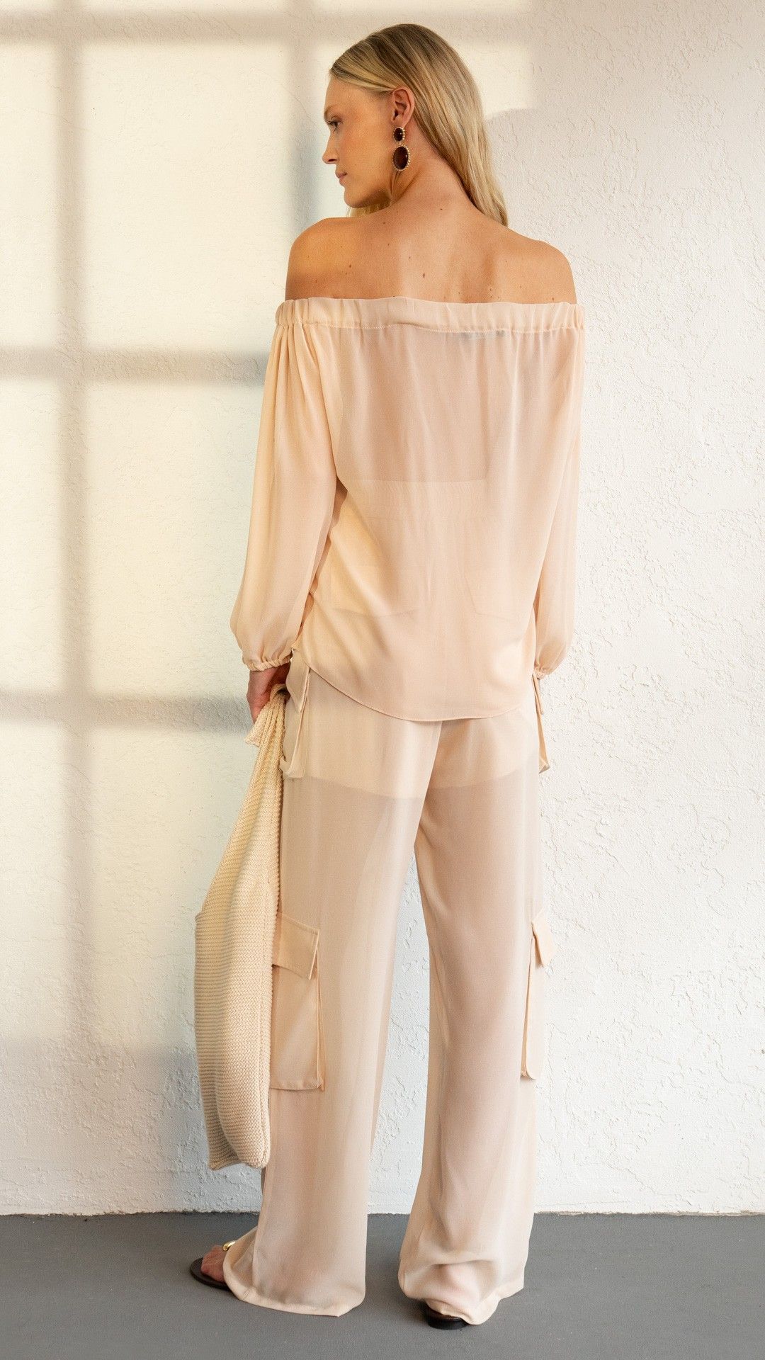 CALÇA CREPE CHIFFON JOGGER BOLSOS WIDE LEG