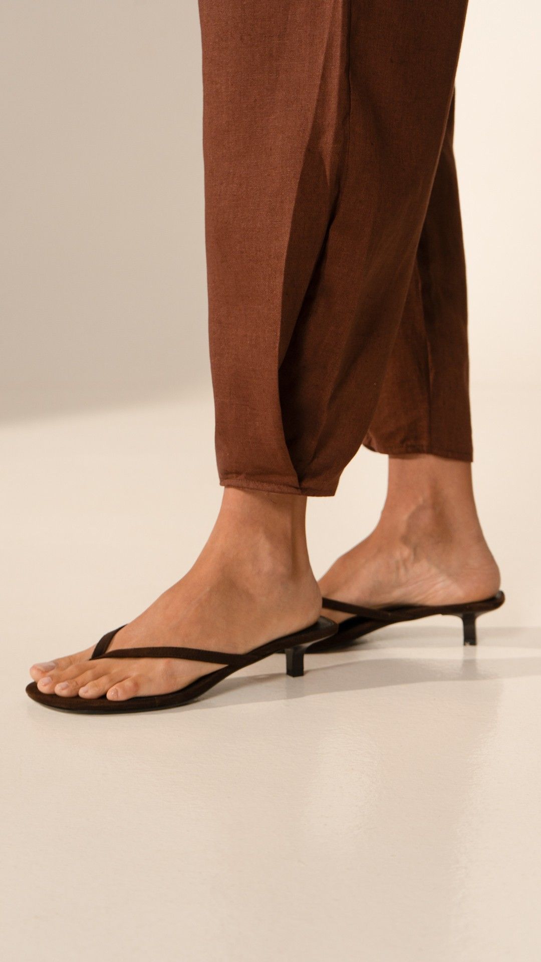 CALÇA LINHO NOBRE PREGA CENOURA